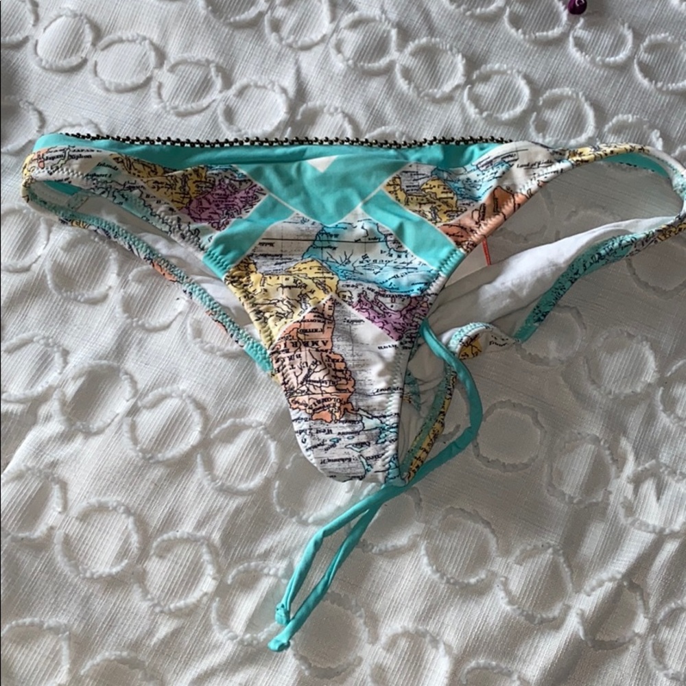 Very Cheeky swim bottoms XL